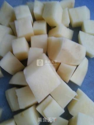 土豆豆角烀饼家常菜的做法步骤：2