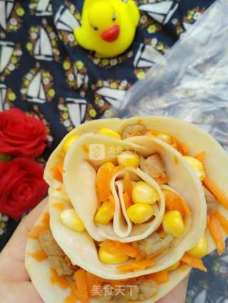 宝宝大爱玫瑰饺子     让满满的爱唤醒你的食欲～的做法步骤：16