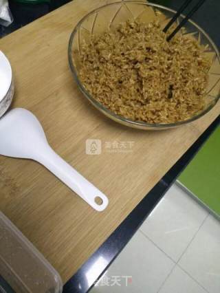 酱油炒饭的做法步骤：1