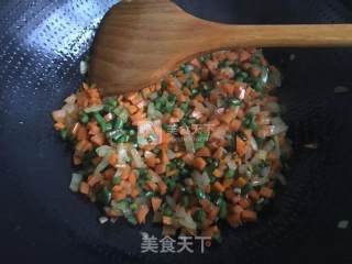 酱油炒饭的做法步骤：3
