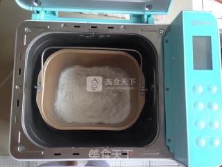 奶黄水晶饼的做法步骤：1