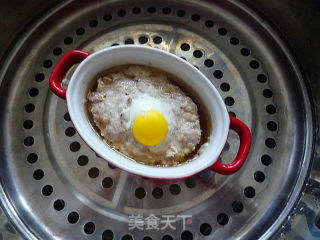 鹌鹑蛋香菇蒸肉饼的做法步骤：9