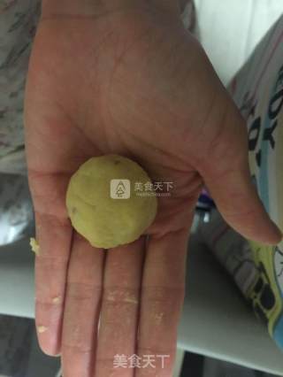 红薯肉松球的做法步骤：6