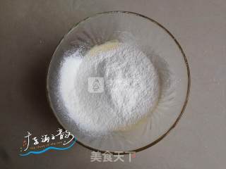 黑芝麻双拼蛋糕的做法步骤：4