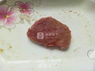 煎牛排的做法步骤：2