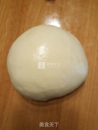 蛋黄酥的做法步骤：1