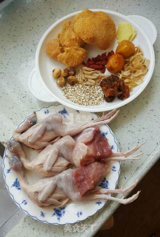 猴菇鹌鹑汤的做法步骤：1