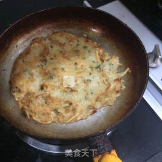 土豆丝饼的做法步骤：10