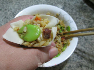 麻辣香肠蚕豆糯米烧卖的做法步骤：6