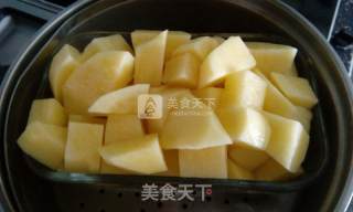 土豆什锦色拉的做法步骤：1