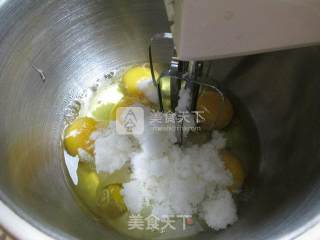 芝麻酱海绵蛋糕的做法步骤：3