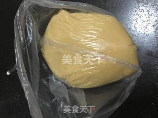 广式月饼之红豆蛋黄馅的做法步骤：6