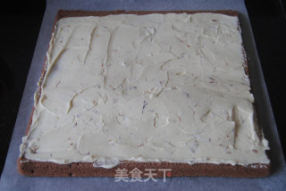 玫瑰巧克力蛋糕卷的做法步骤：15