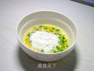 葱花鸡蛋饼的做法步骤：4