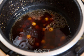 莲子红枣糖水的做法步骤：4