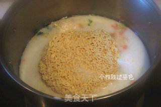 牛奶泡面的做法步骤：6