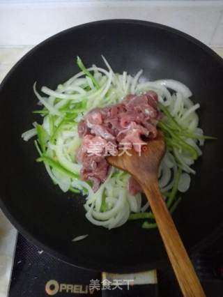 黑椒牛肉意面的做法步骤：6