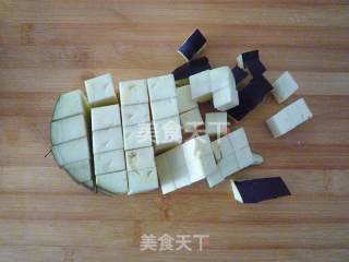 五花肉烧茄丁的做法步骤：3