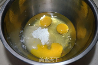 蝴蝶结海绵蛋糕的做法步骤：2