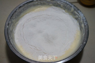 蝴蝶结海绵蛋糕的做法步骤：4
