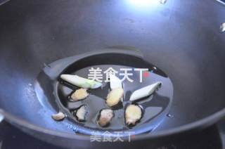 榛蘑三黄鸡煲汤的做法步骤：4