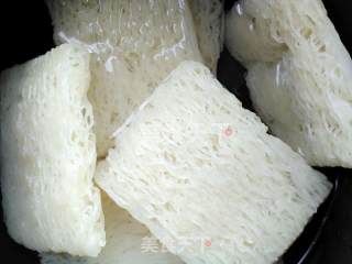 记忆中舌尖干炒米粉的做法步骤：2