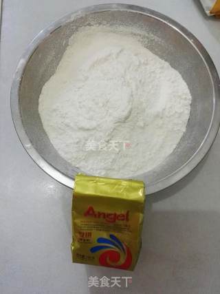 双色土司的做法步骤：1