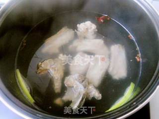 东北排骨炖豆角的做法步骤：4