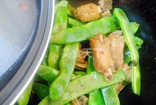 东北排骨炖豆角的做法步骤：9