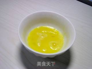 虾仁鸡蛋面的做法步骤：2
