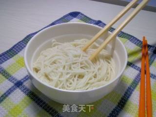 虾仁鸡蛋面的做法步骤：6