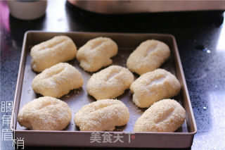 奶香芝麻卷的做法步骤：7