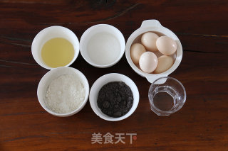 黑芝麻戚风蛋糕的做法步骤：1