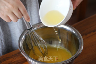 黑芝麻戚风蛋糕的做法步骤：2