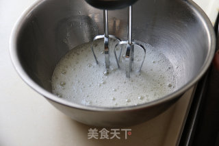 黑芝麻戚风蛋糕的做法步骤：5