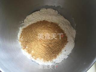 亚麻籽软欧包的做法步骤：2