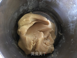 五仁月饼的做法步骤：6