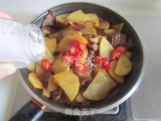 腊肉土豆片的做法步骤：7