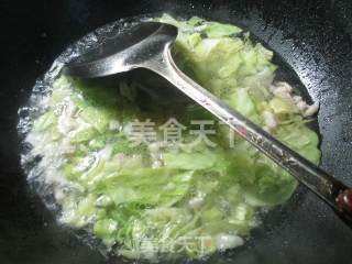 肉丝圆白菜蚕豆羹的做法步骤：6