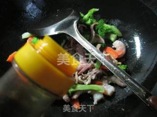 海鲜西兰花的做法步骤：6