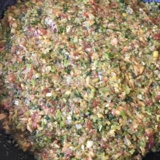芹菜圆白菜肉包子的做法步骤：5