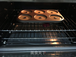 黑白巧克力甜甜圈的做法步骤：9