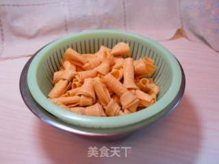 凉拌豆腐结的做法步骤：1