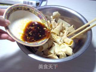 凉拌豆腐结的做法步骤：5