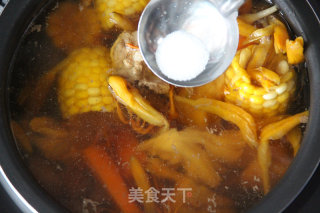 【懒人靓汤】 养胃益气四季靓汤的做法步骤：7