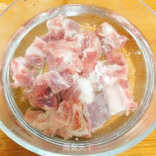 豆豉蒸排骨的做法步骤：1