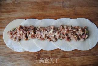 香菇猪肉锅贴的做法步骤：6