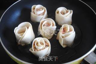 香菇猪肉锅贴的做法步骤：8