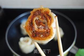 香菇猪肉锅贴的做法步骤：10
