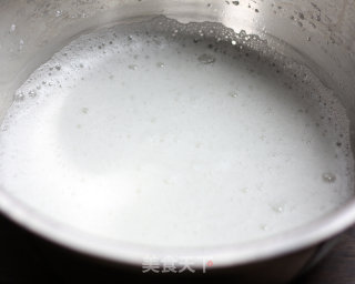 不要被“气疯”— 戚风蛋糕的做法步骤：4